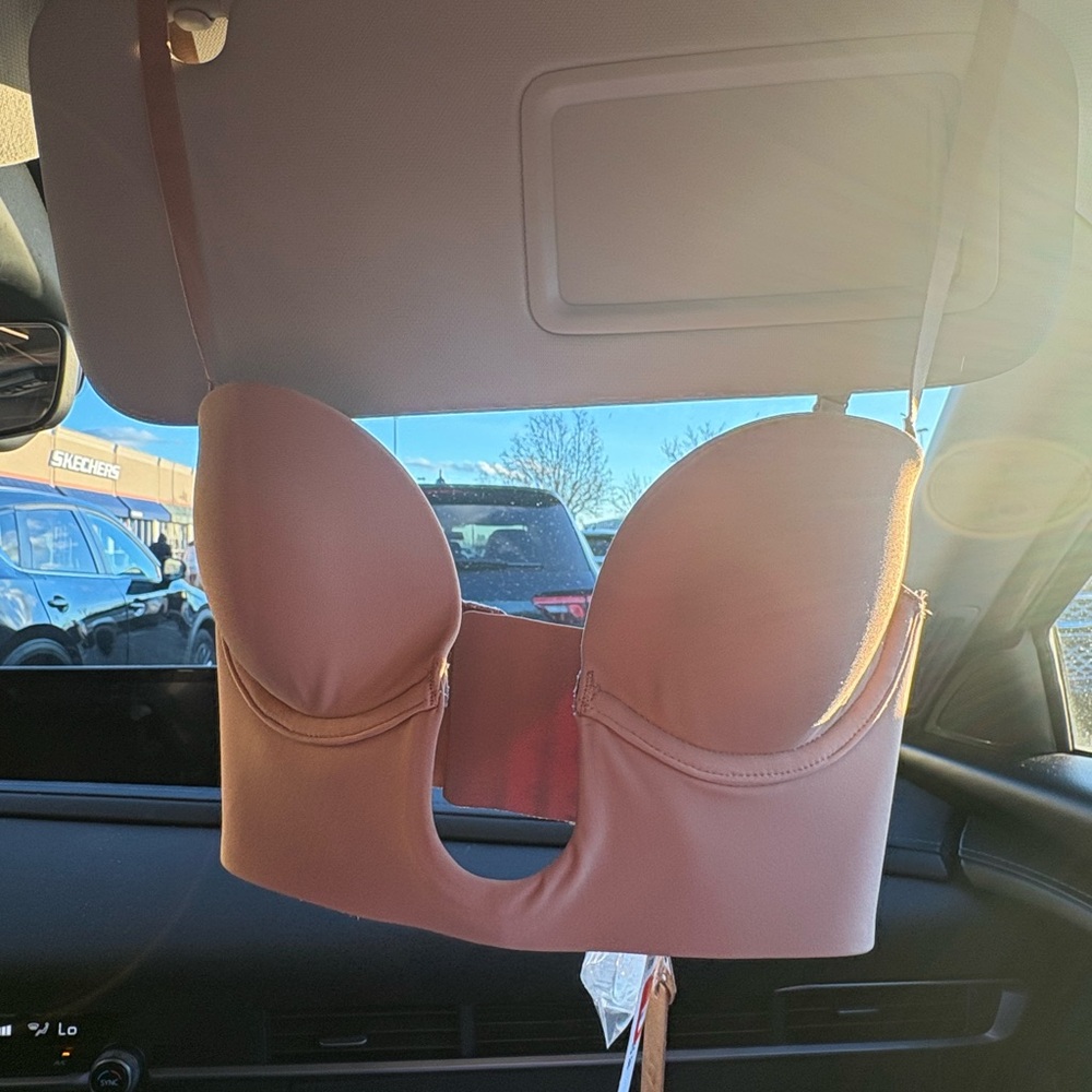 SKIMS plunge Bra